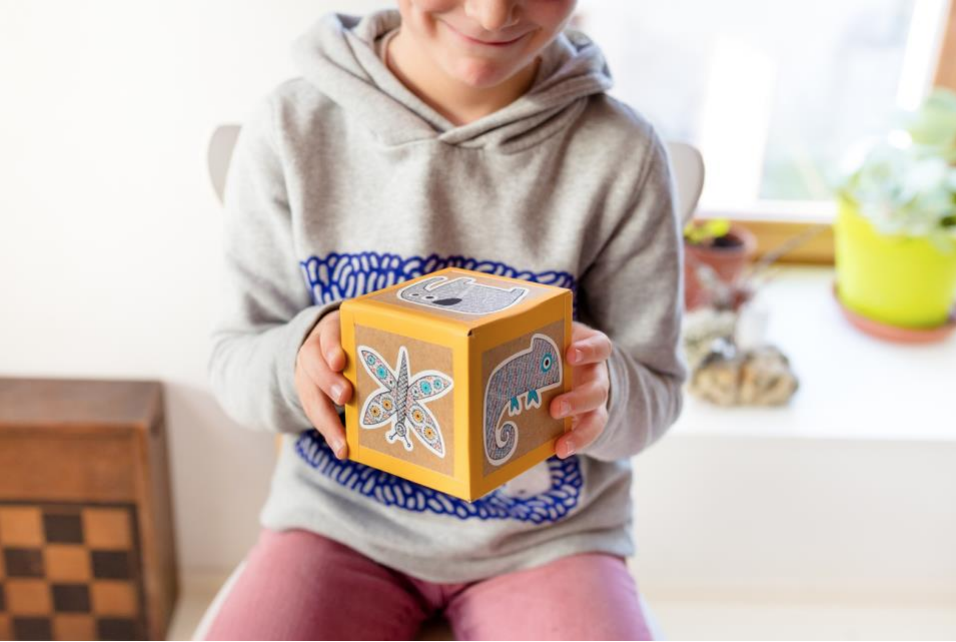 Le Dé à bisous  par Adeline Salvary